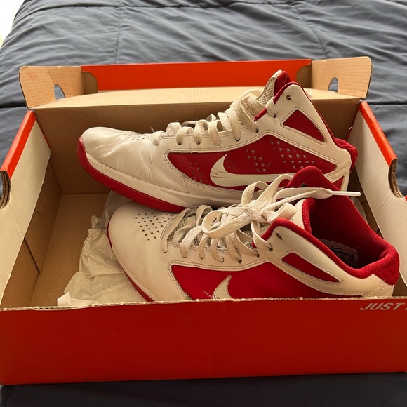 womens red and white basketball shoes